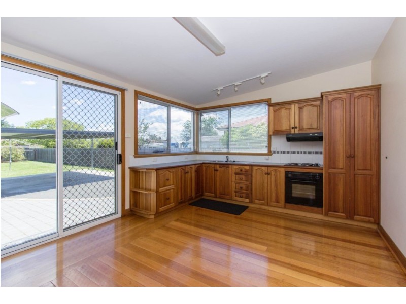 11 Dineen Street, Mowbray TAS 7248