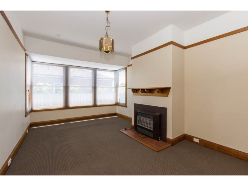 11 Dineen Street, Mowbray TAS 7248