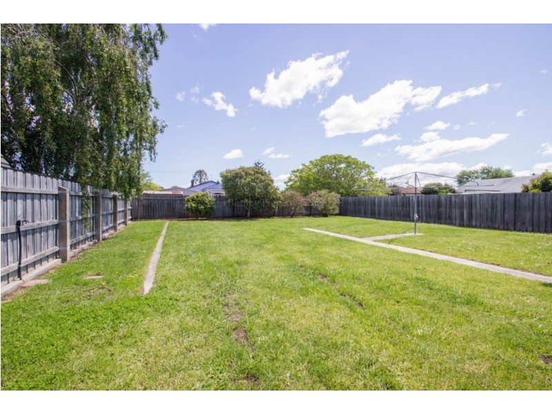 11 Dineen Street, Mowbray TAS 7248