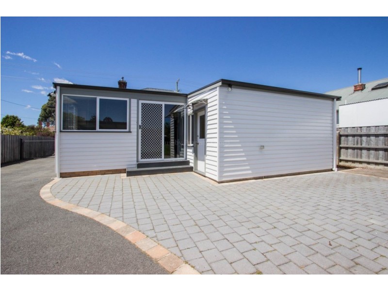 11 Dineen Street, Mowbray TAS 7248