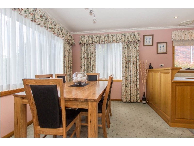 14 Cedar Street, Newnham TAS 7248