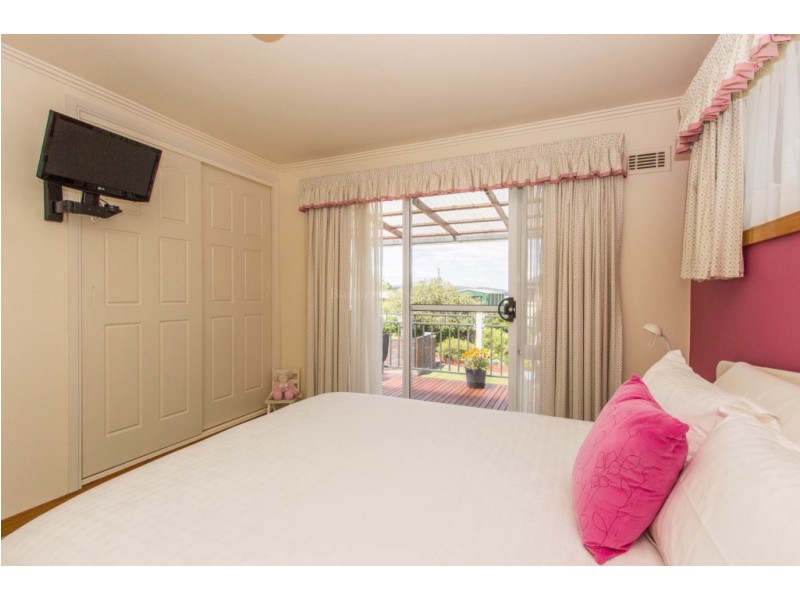 14 Cedar Street, Newnham TAS 7248