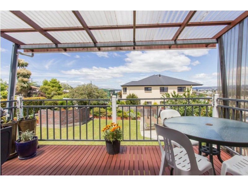 14 Cedar Street, Newnham TAS 7248