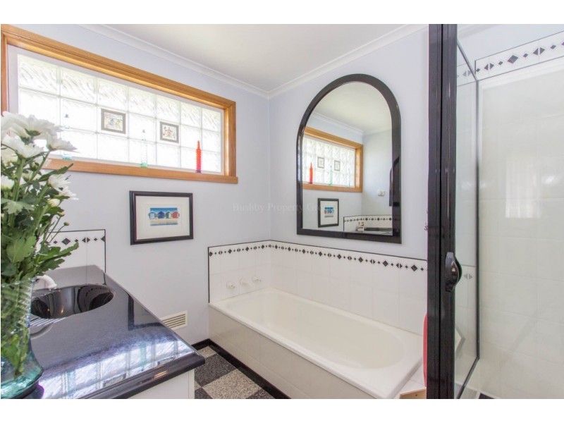 14 Cedar Street, Newnham TAS 7248