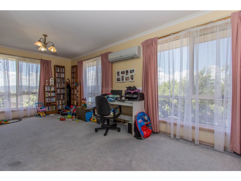 24 Lachlan Parade, Trevallyn TAS 7250