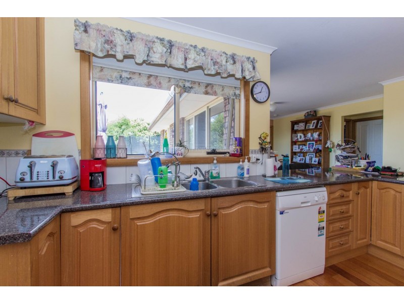 24 Lachlan Parade, Trevallyn TAS 7250