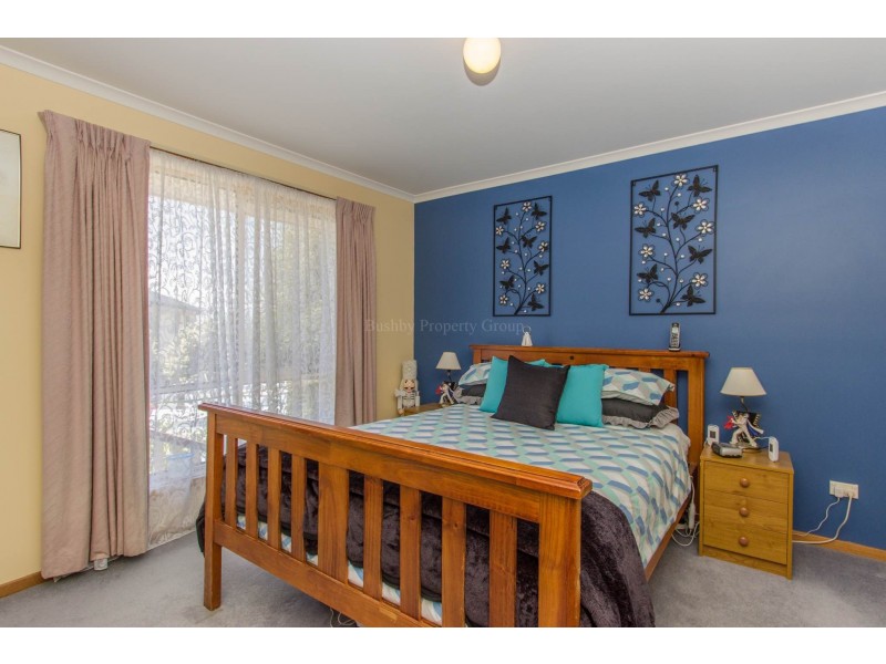 24 Lachlan Parade, Trevallyn TAS 7250
