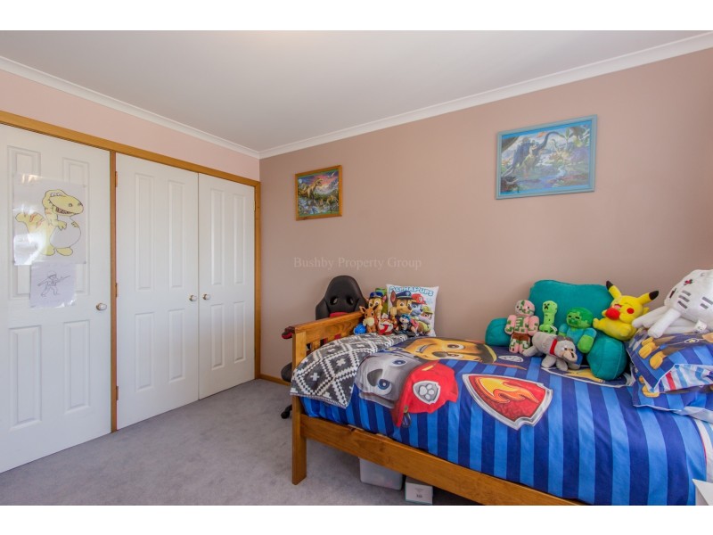24 Lachlan Parade, Trevallyn TAS 7250