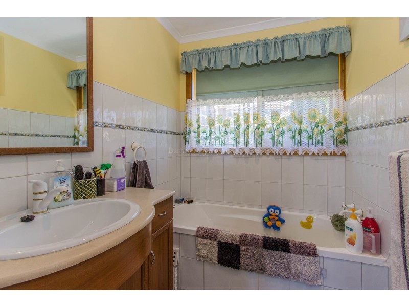 24 Lachlan Parade, Trevallyn TAS 7250