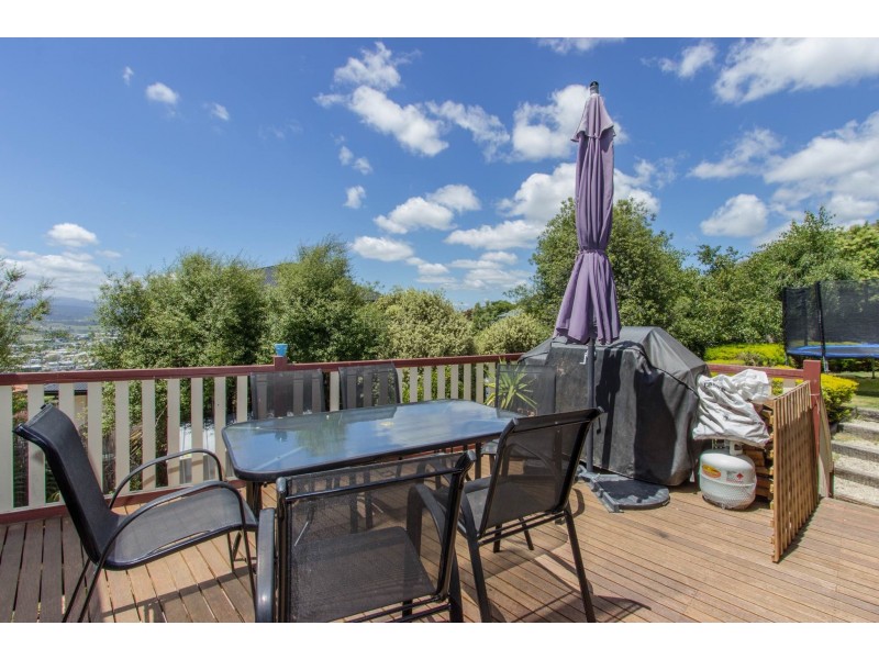 24 Lachlan Parade, Trevallyn TAS 7250