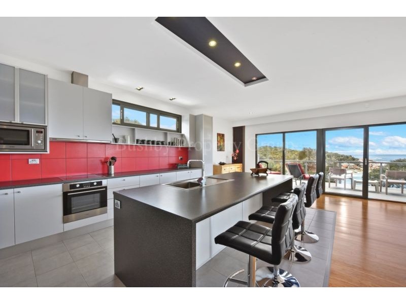 16a Seaton Cove Road, Binalong Bay TAS 7216