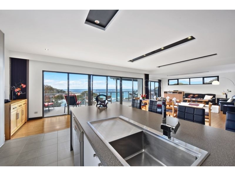 16a Seaton Cove Road, Binalong Bay TAS 7216