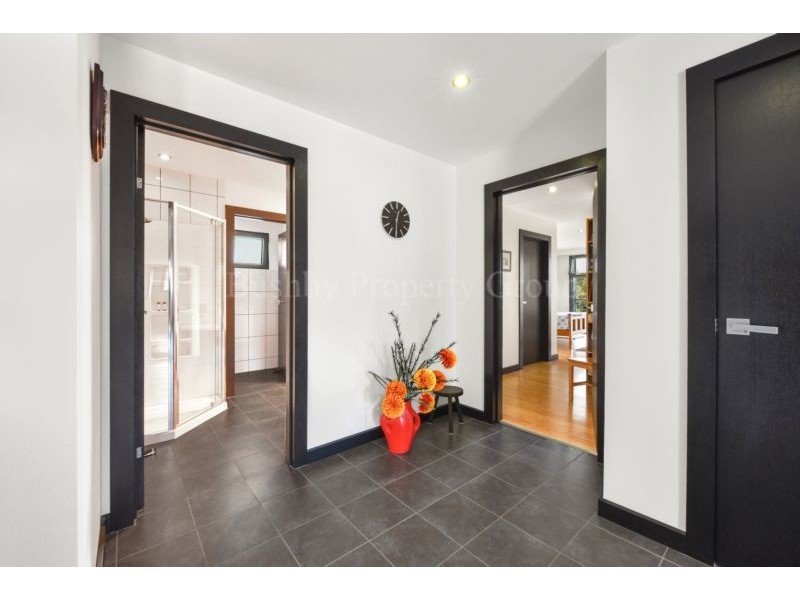 16a Seaton Cove Road, Binalong Bay TAS 7216