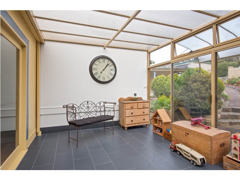 27 Paringa Avenue, Lanena TAS 7275