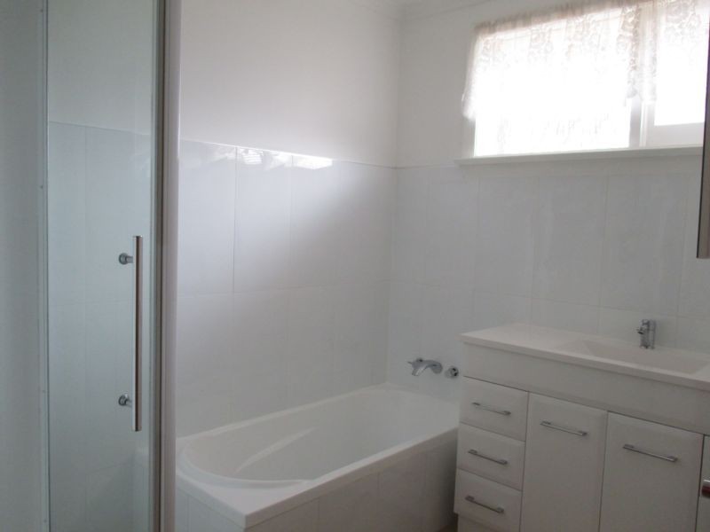 11 Tompsons Lane, Newnham TAS 7248