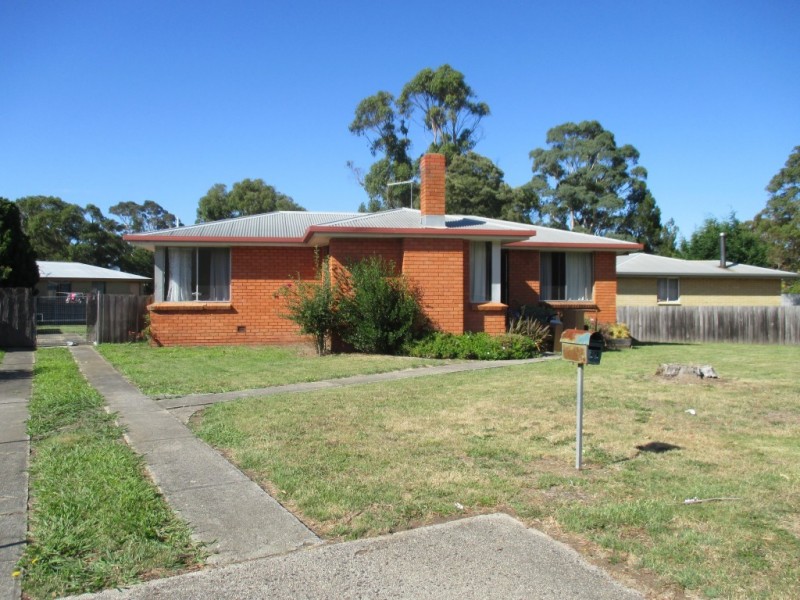 33 Pioneer Parade, Ravenswood TAS 7250