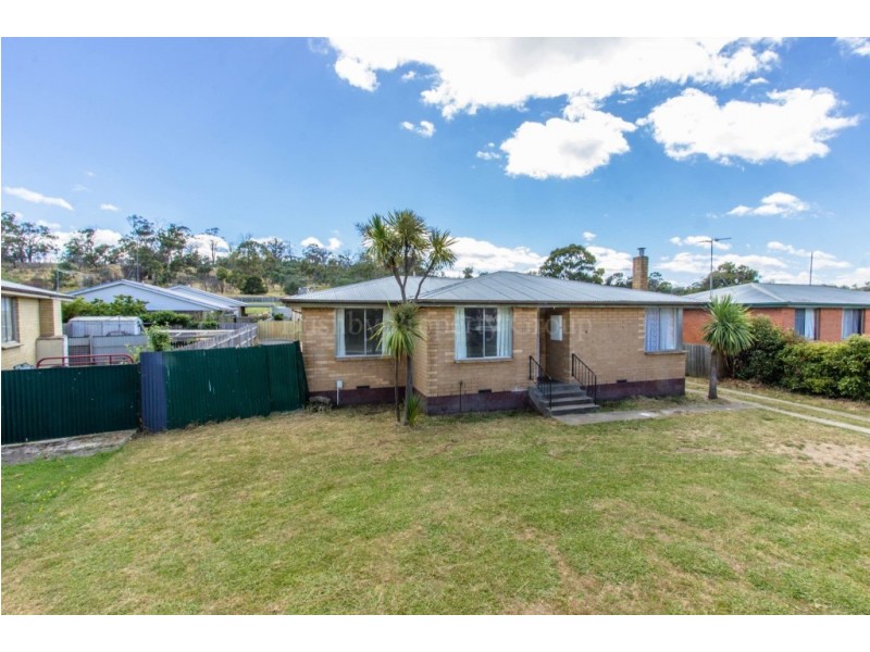 8 Waterloo Street, Ravenswood TAS 7250