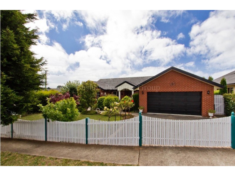 11 Waldhorn Drive, Grindelwald TAS 7277