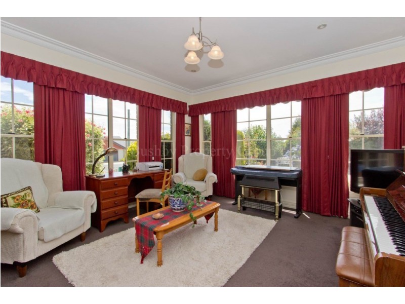 11 Waldhorn Drive, Grindelwald TAS 7277