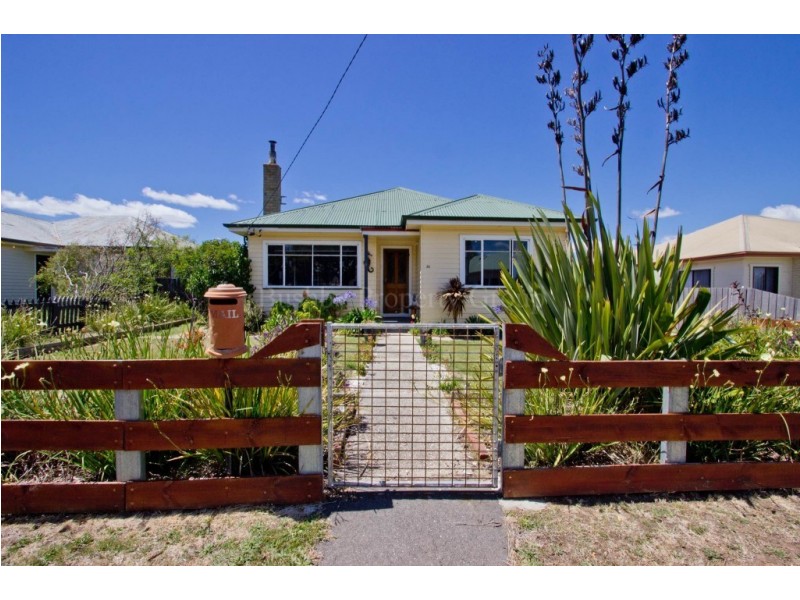 26 Mitchell Street, Mayfield TAS 7248