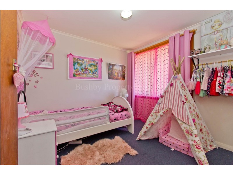 31 Stoke Street, Ravenswood TAS 7250