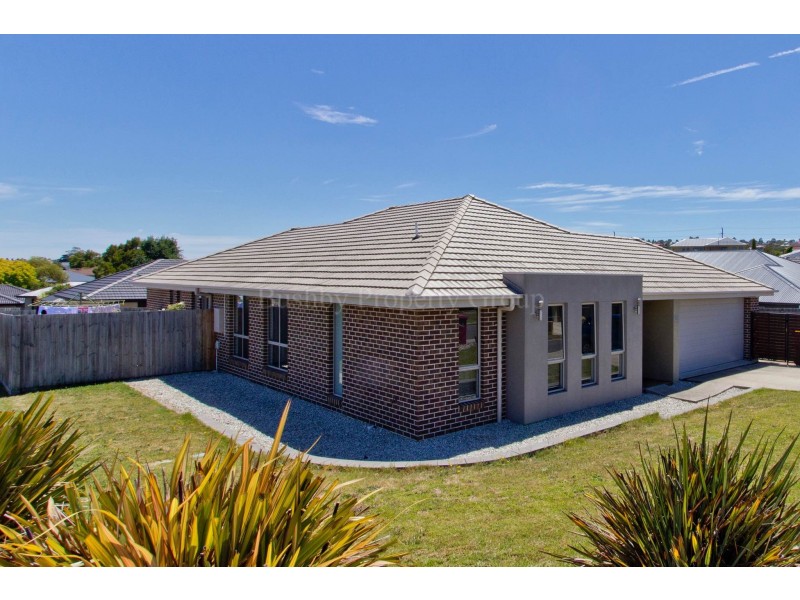 28 Comice Place, Newnham TAS 7248