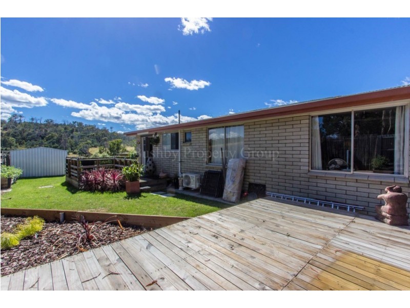 8 Oberon Place, Ravenswood TAS 7250