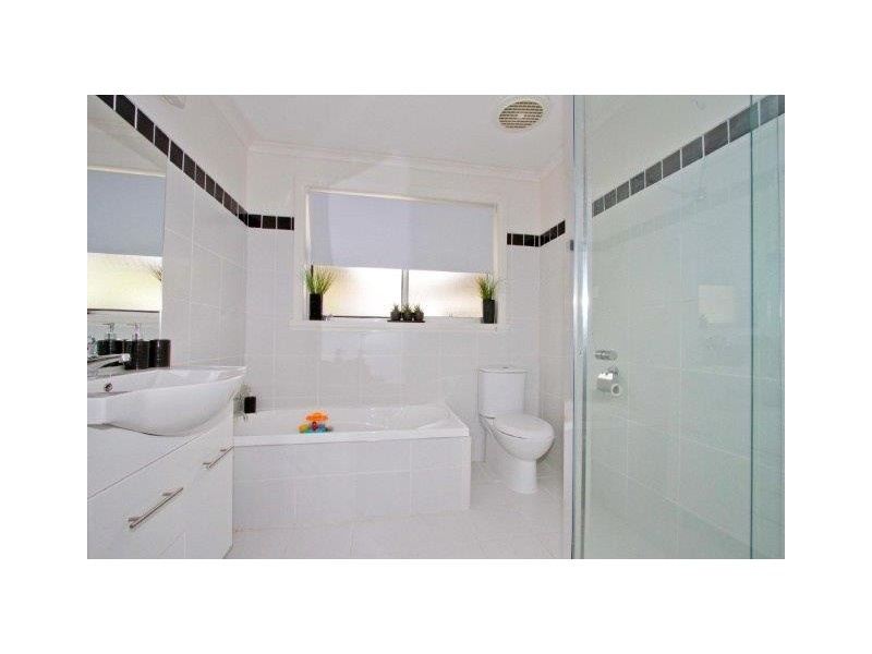 9 Owen Place, Summerhill TAS 7250