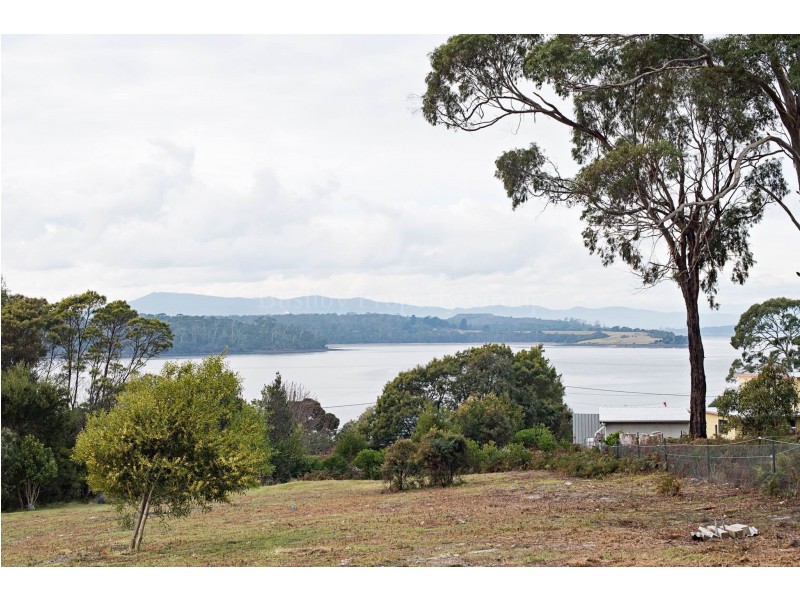 19 Chisholm Avenue, Clarence Point TAS 7270