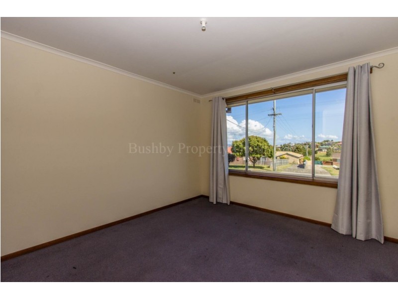 3b Bishops Drive, Newnham TAS 7248