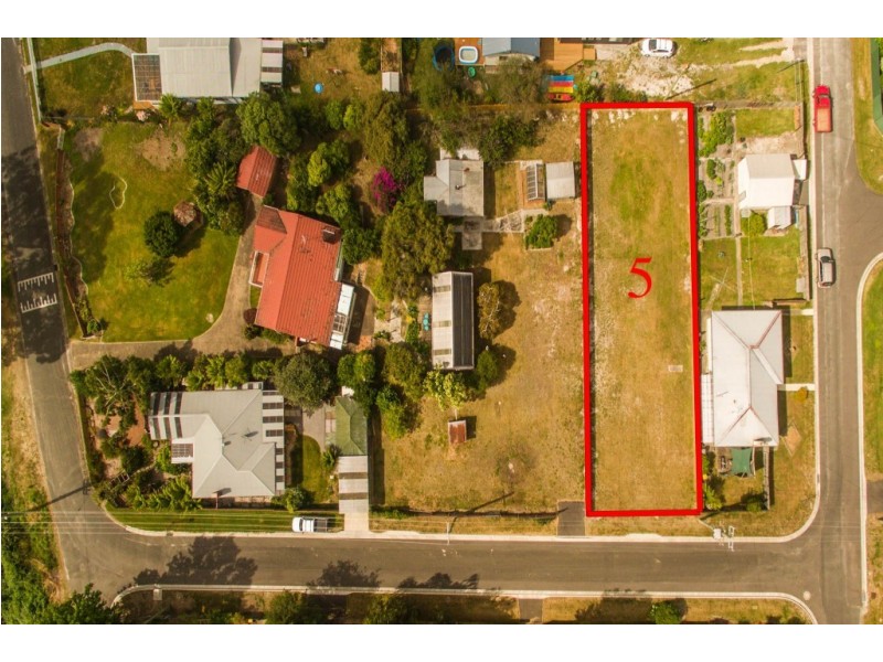 5 Taroona Street, Gravelly Beach TAS 7276