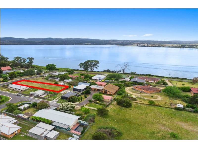 5 Taroona Street, Gravelly Beach TAS 7276