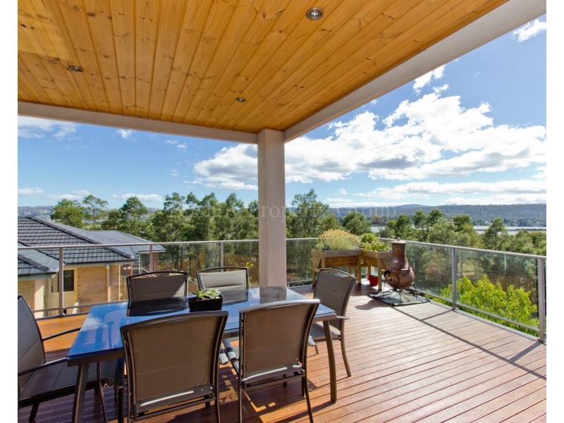 7 Peacock Place, Legana TAS 7277