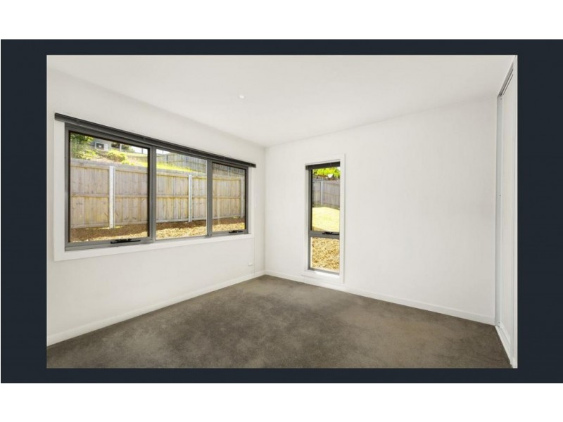 2/7-9 Monet Place, Newnham TAS 7248