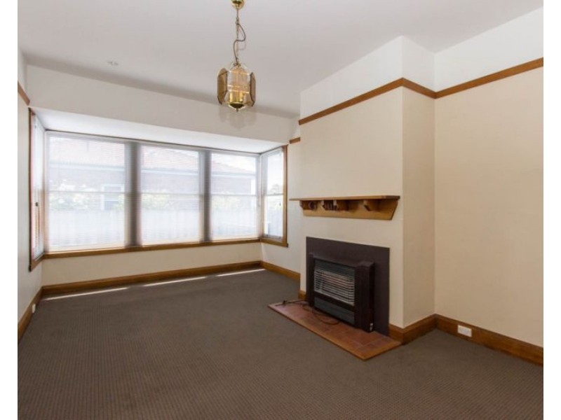11 Dineen Street, Mowbray TAS 7248