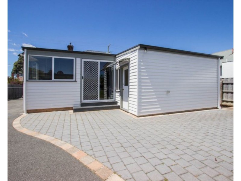 11 Dineen Street, Mowbray TAS 7248
