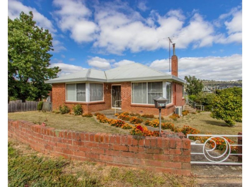 2 Chungon Crescent, South Launceston TAS 7249