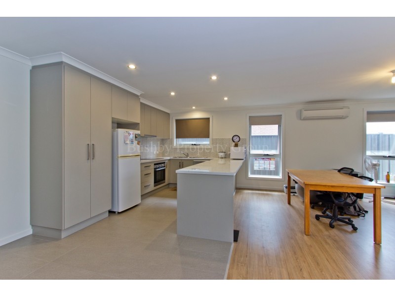14 Hortus Place, Newnham TAS 7248