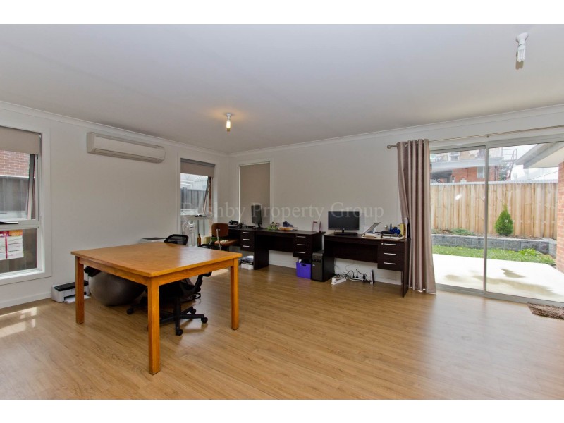 14 Hortus Place, Newnham TAS 7248