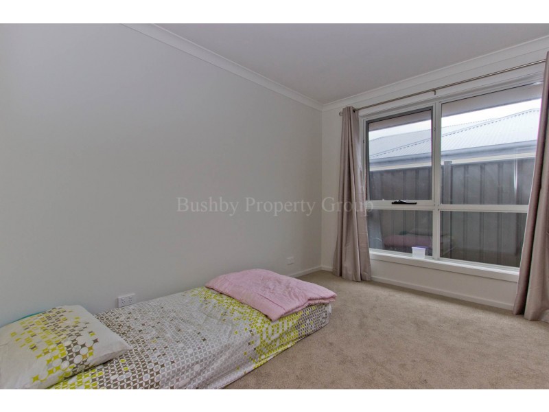 14 Hortus Place, Newnham TAS 7248