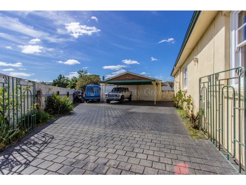 2 Truscott Grove, Mowbray TAS 7248