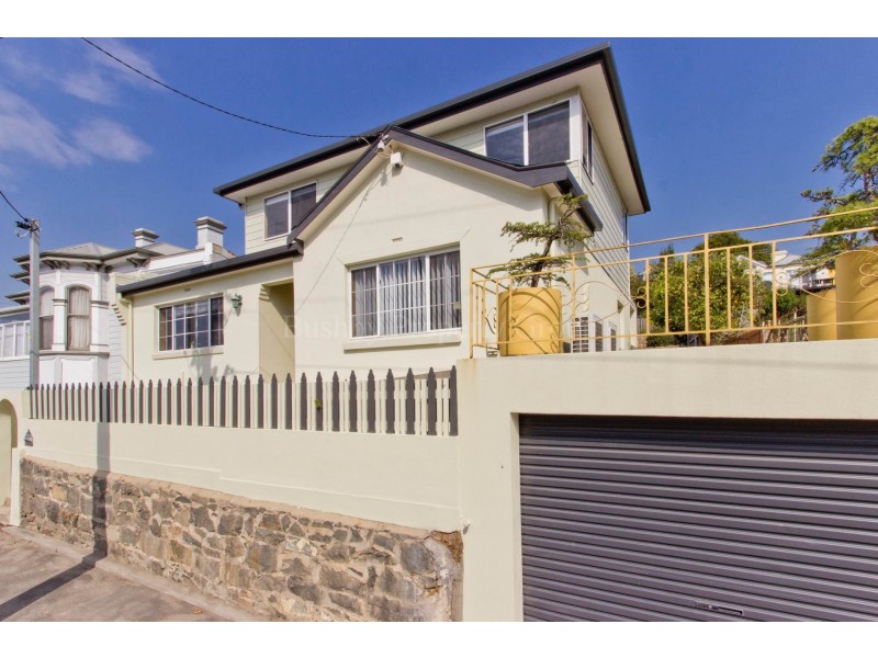 46 Racecourse Crescent, Launceston TAS 7250