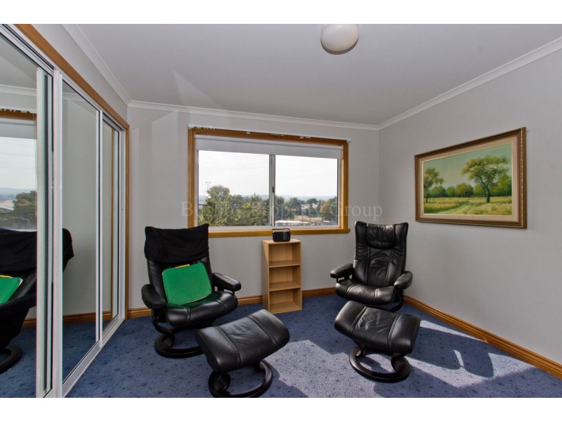 46 Racecourse Crescent, Launceston TAS 7250