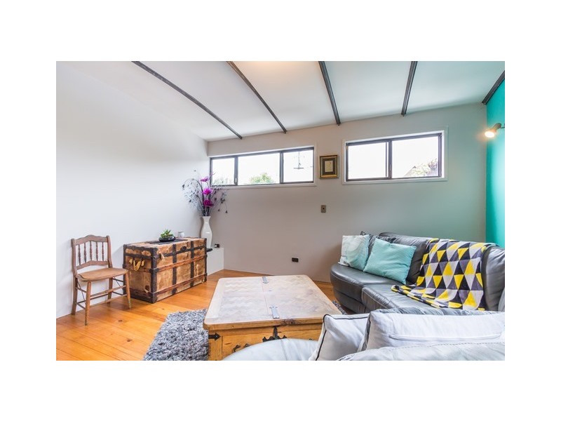 36 Roberts Crescent, Newnham TAS 7248