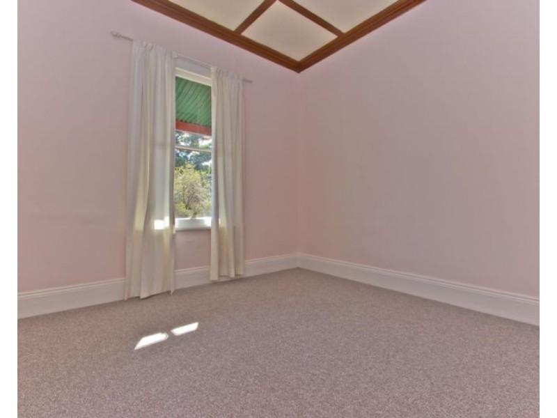 37 Cimitiere, Launceston TAS 7250