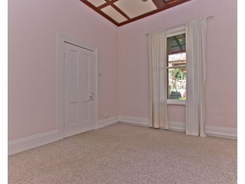 37 Cimitiere, Launceston TAS 7250