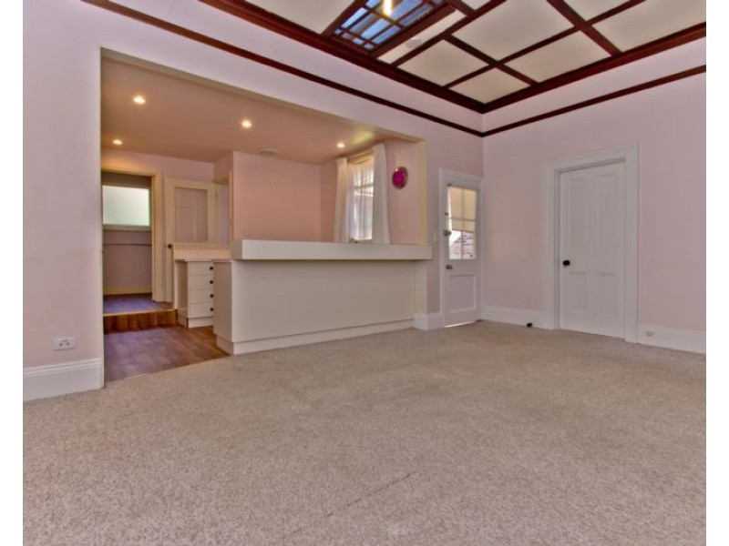 37 Cimitiere, Launceston TAS 7250