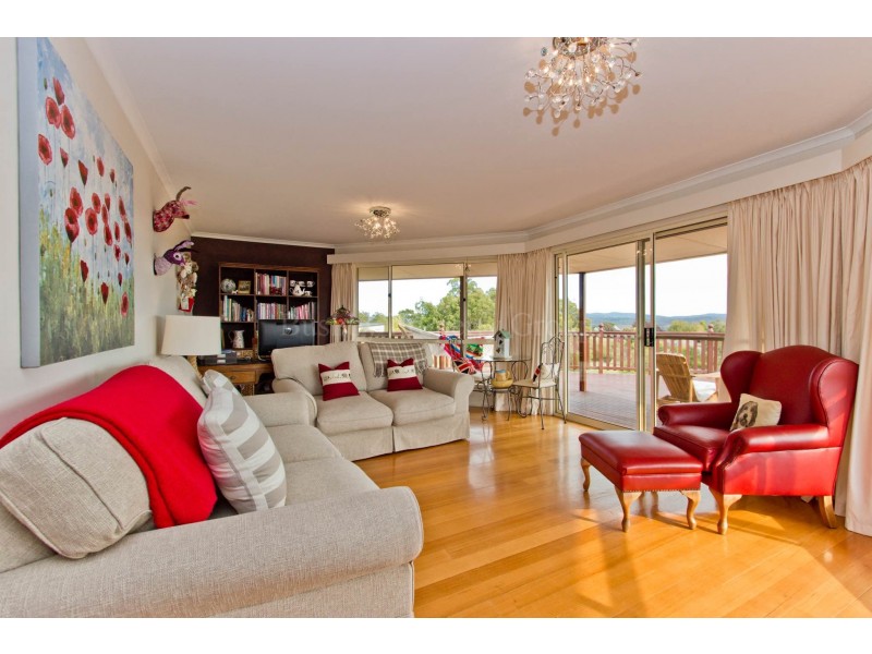 17 Burton Street, Hillwood TAS 7252