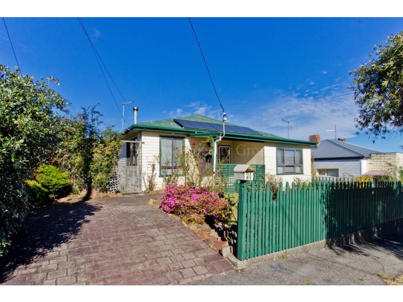 24 Quarantine Road, Kings Meadows TAS 7249