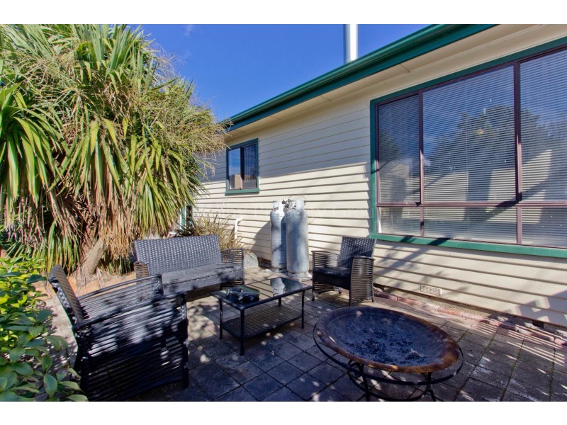 24 Quarantine Road, Kings Meadows TAS 7249